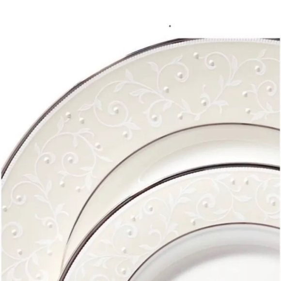 Lenox Opal Innocence Bone China -5 oc place setting -New in Box - Picture 5 of 8